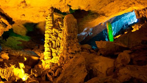 Unlock the Hidden Wonders Sung Sot Cave of Halong Bay's Largest Surprise