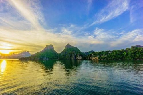 Halong Bay 2 night cruise: Best routes, cruises & tips for a perfect 3-day journey