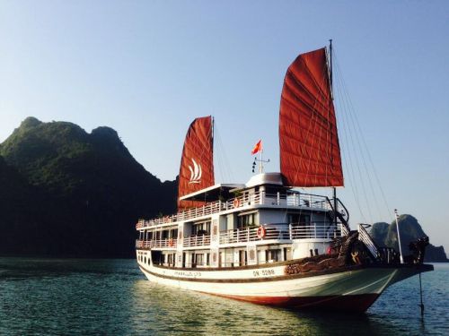 Garden Bay Legend Cruise