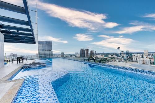 Lux City Hotel