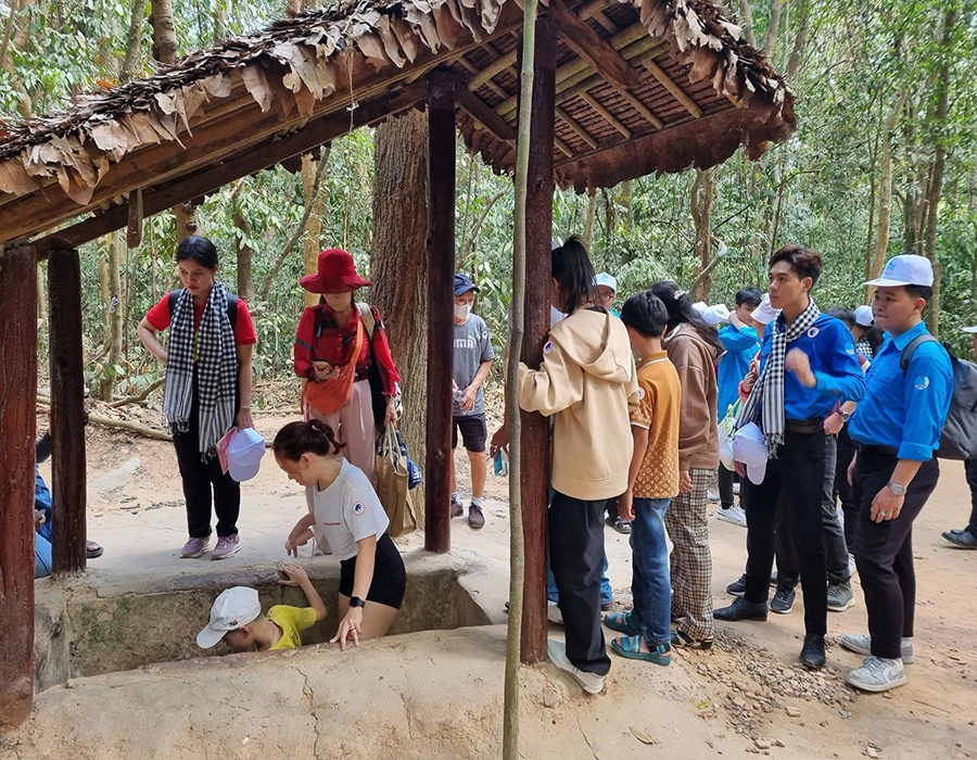 cu-chi-tunnels-tour-13