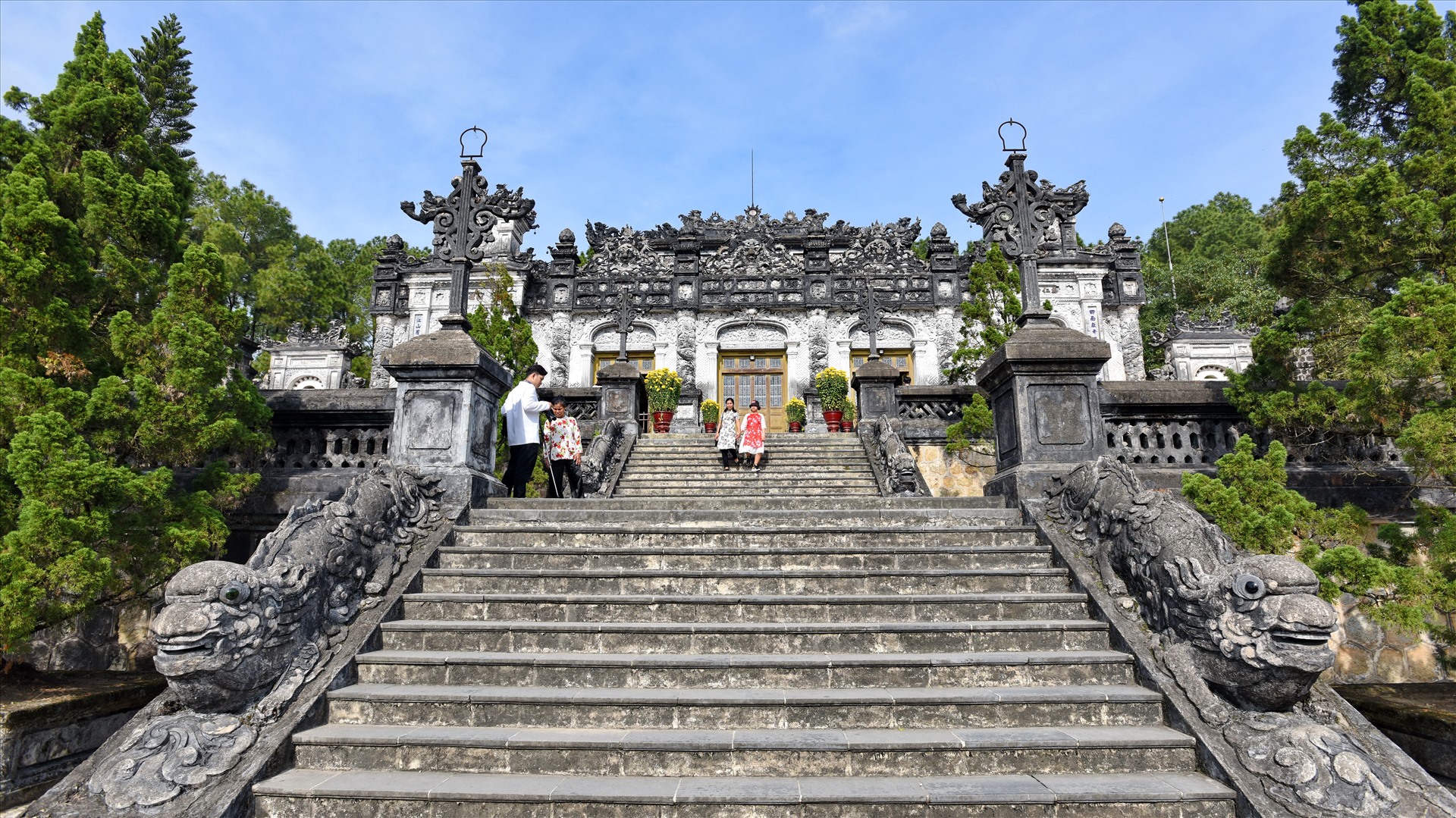 da-nang-or-hue-9
