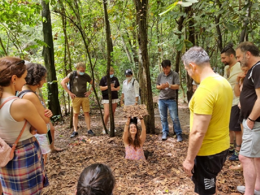 5-days-ho-chi-minh-itinerary-cu-chi-tunnels