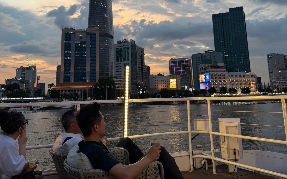 5-days-ho-chi-minh-itinerary-views-on-the-saigon-river