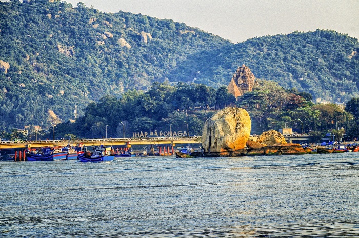 Where are Po Nagar Cham Towers located in Nha Trang?-vinpearl