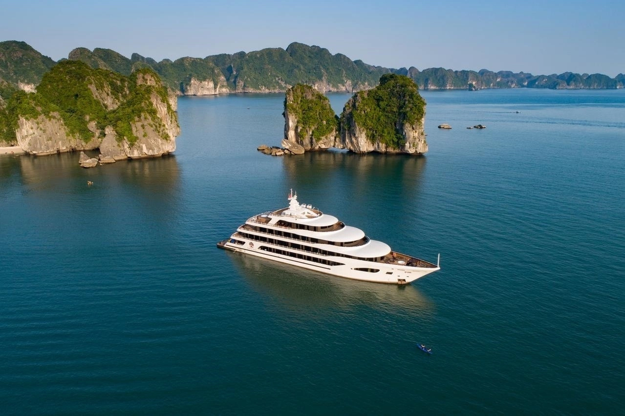halong-bay-vietnam-tours-3