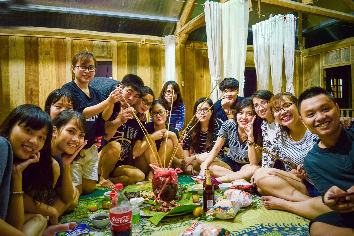 vietnam-tour-guide-8